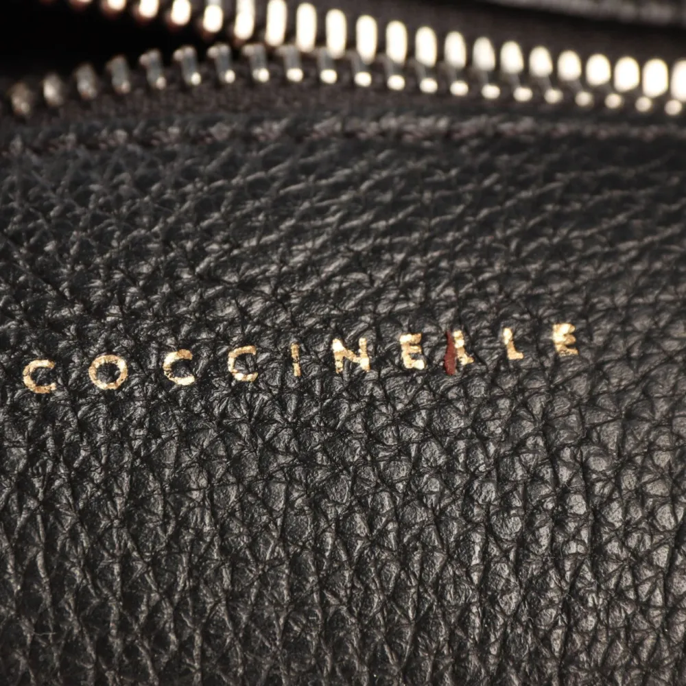 Schultertasche-Coccinelle Clearance