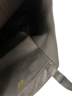 Shopper-H&M Clearance