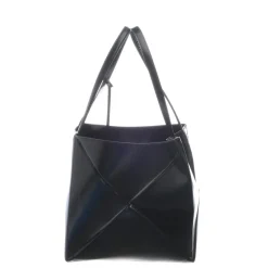 Shopper>Nanushka Shopper schwarz