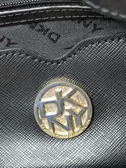 Shopper><noscript><img width=