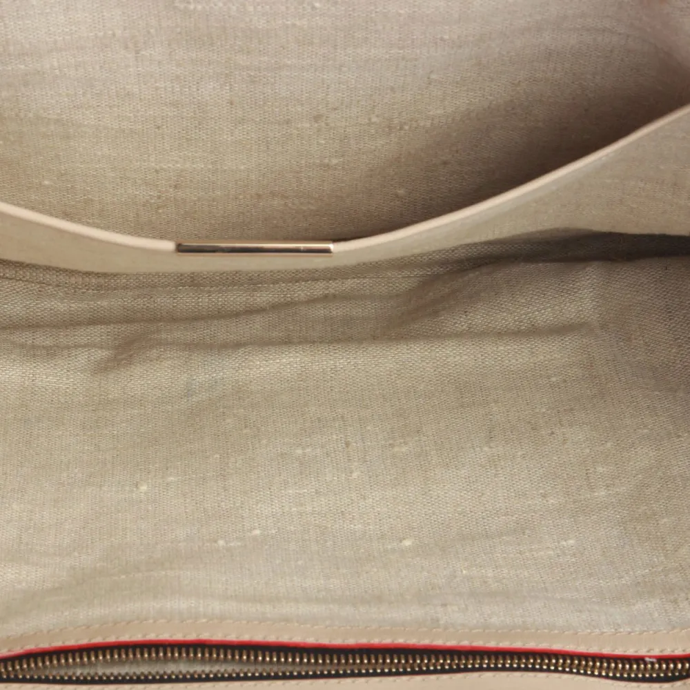 Shopper-Victoria Beckham Clearance