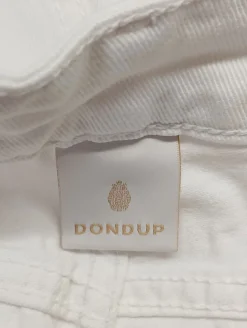 Jeans><noscript><img width=