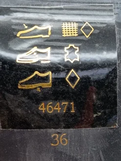 Pumps><noscript><img width=