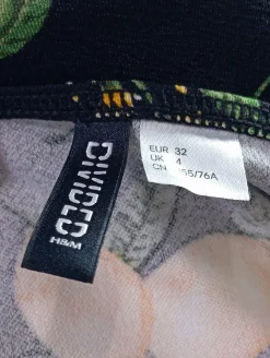 Sommerkleid Größe 32-H&M Divided New