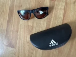 Sonnenbrille-Adidas
