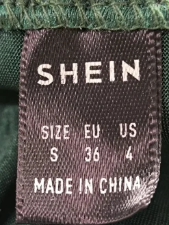 Tops><noscript><img width=