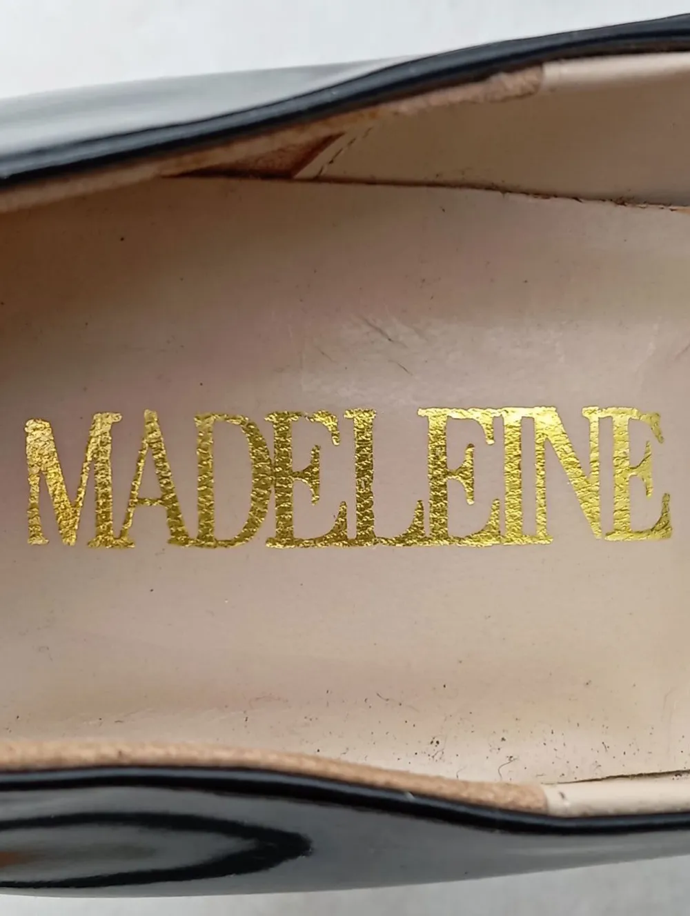 Pumps>Madeleine Spitz-Pumps Größe 37 schwarzsilberfarben