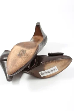 Pumps><noscript><img width=