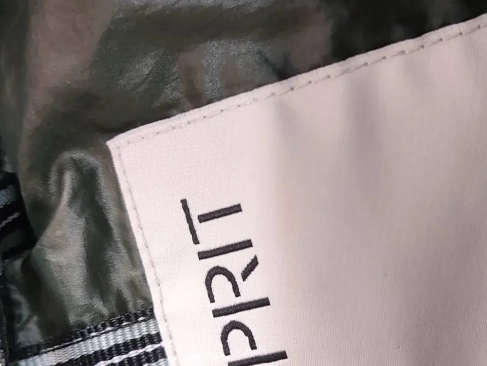 Westen>Esprit Steppweste Größe 42 grün