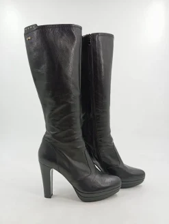 Stiefel> Stiefel Größe 37 schwarz