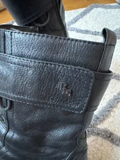 Stiefel Größe 42- New
