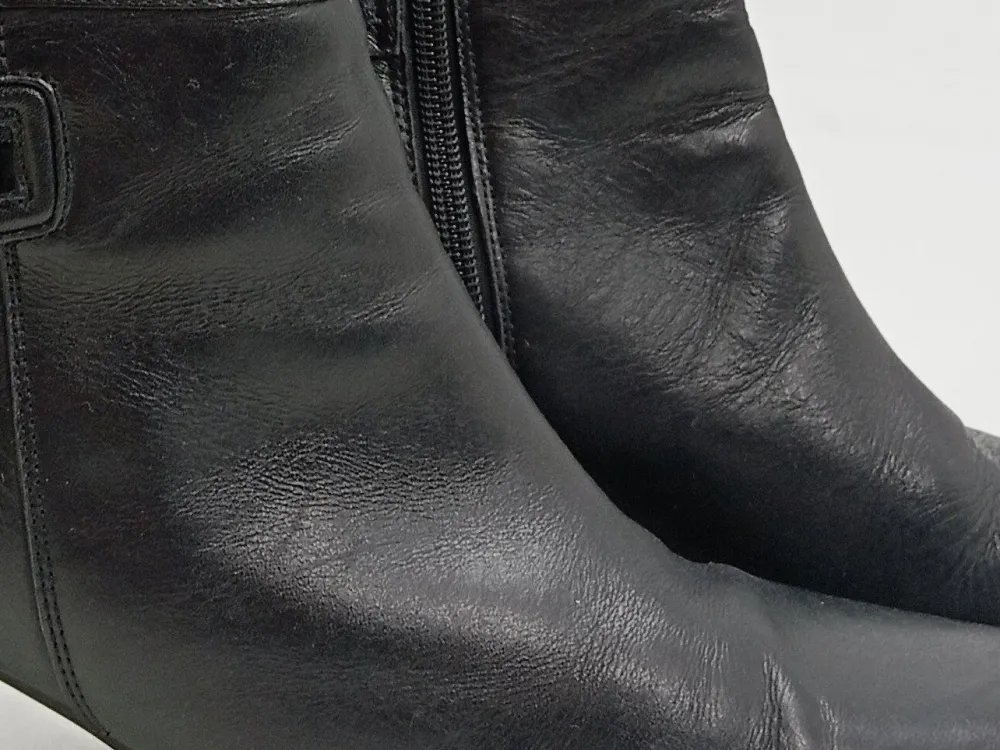 Stiefel> Stiefel Größe 39 schwarz