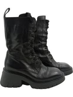 Stiefel> Stiefel Größe 39 schwarz