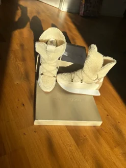 Stiefel><noscript><img width=