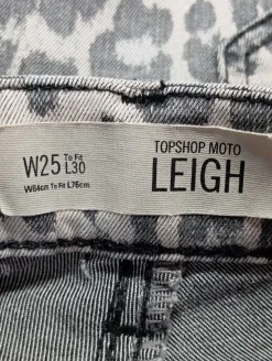 Hosen><noscript><img width=