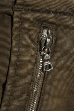 Jeans><noscript><img width=