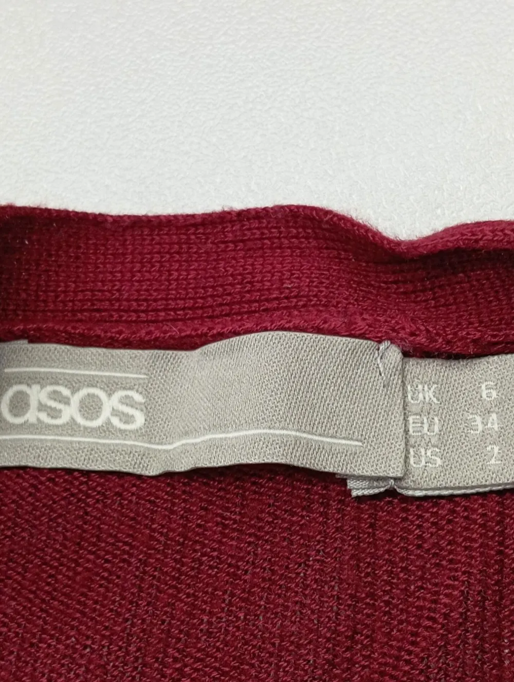 Strickbekleidung>Asos Strick Cardigan Größe 34 rot