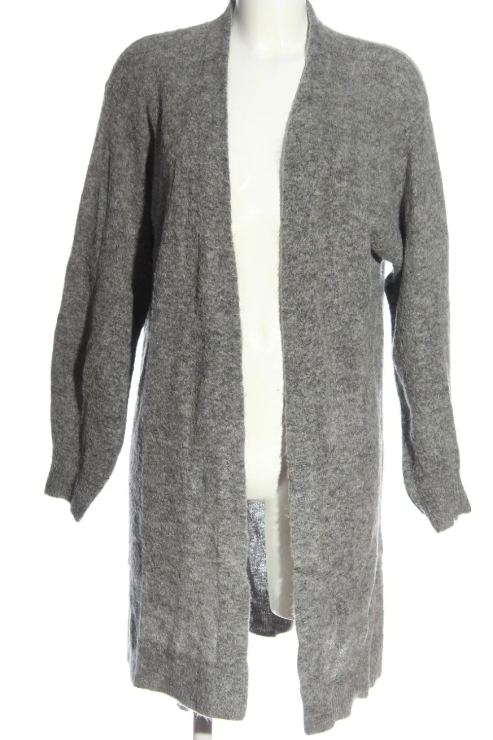 Strickbekleidung>H&M Strick Cardigan Größe 36 hellgrau