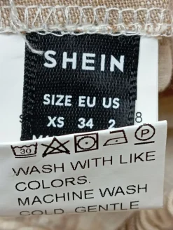 Twin Sets><noscript><img width=