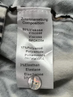 Twin Sets><noscript><img width=