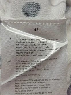 Twin Sets><noscript><img width=