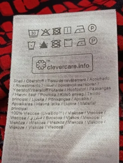 Twin Sets><noscript><img width=