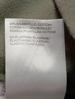 Strickbekleidung><noscript><img width=