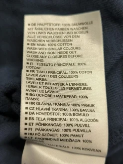 Strickbekleidung><noscript><img width=