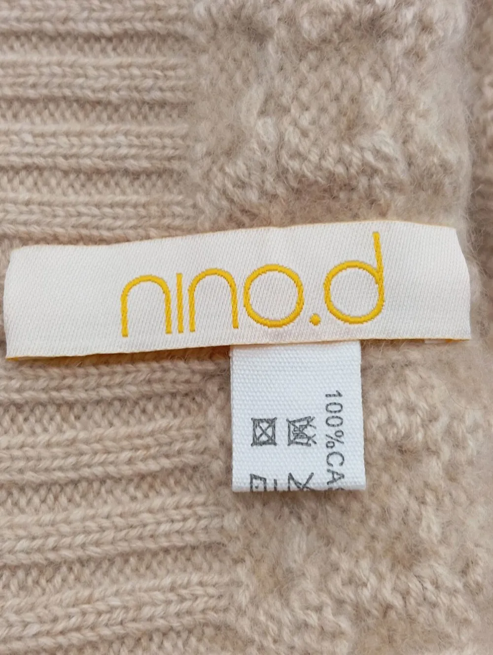 Mützen>Nino D. Strickmütze wollweiß