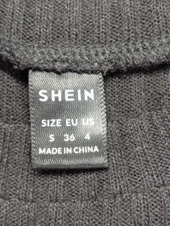 Tops><noscript><img width=