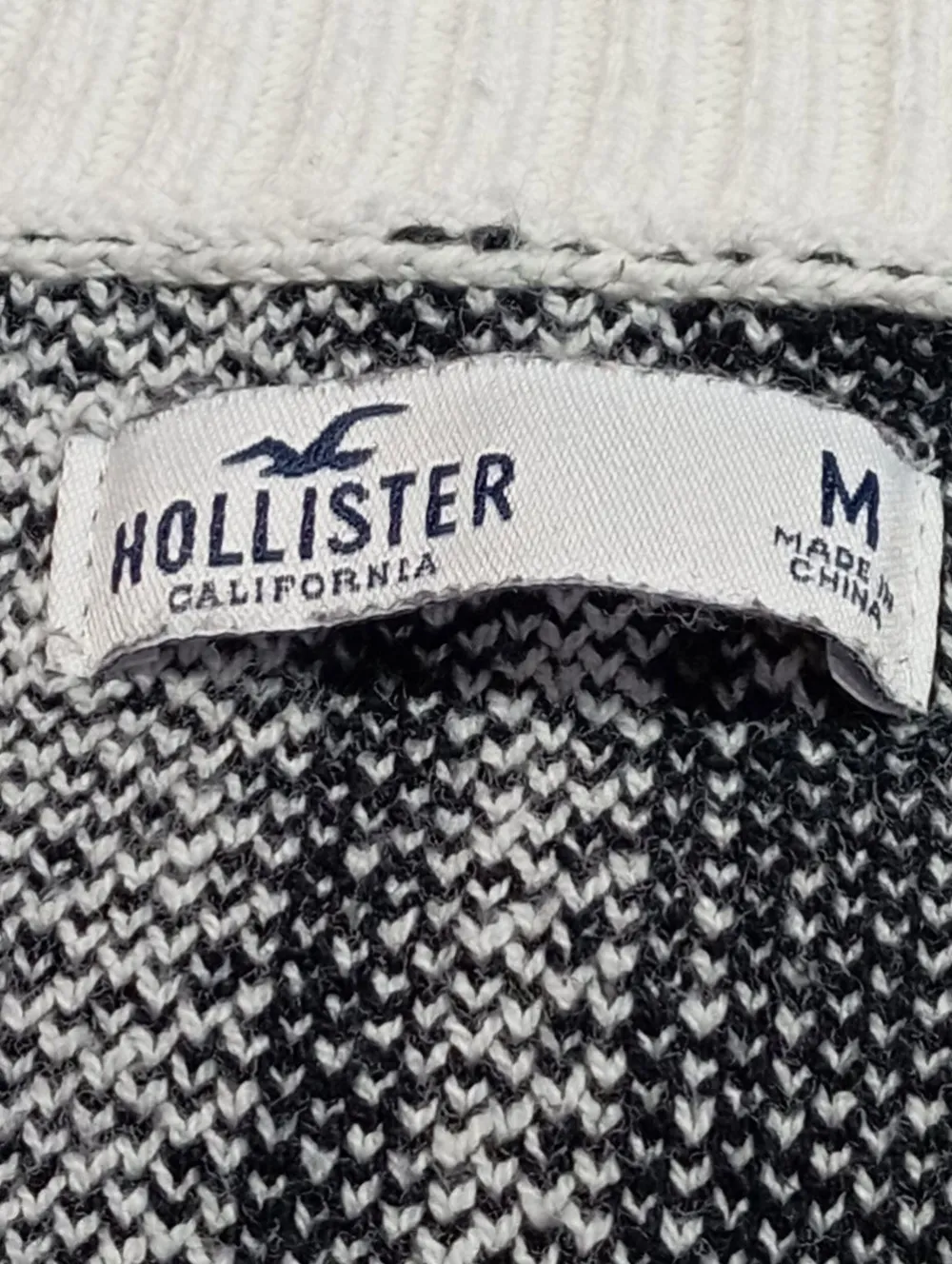 Westen>Holister Strickweste Größe 38 schwarzweiß
