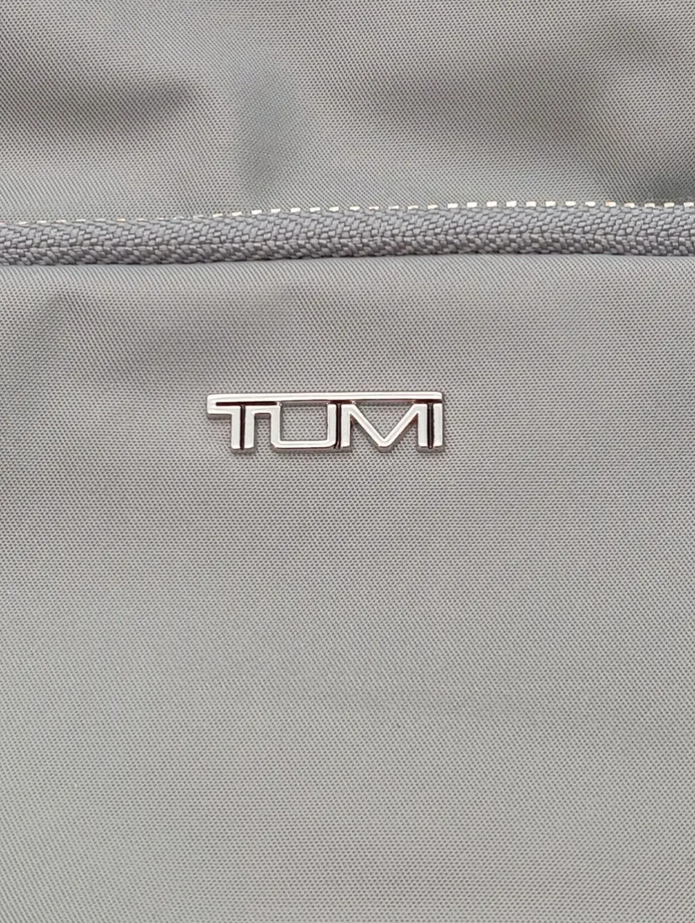 Rucksäcke>Tumi Tagesrucksack hellgrau