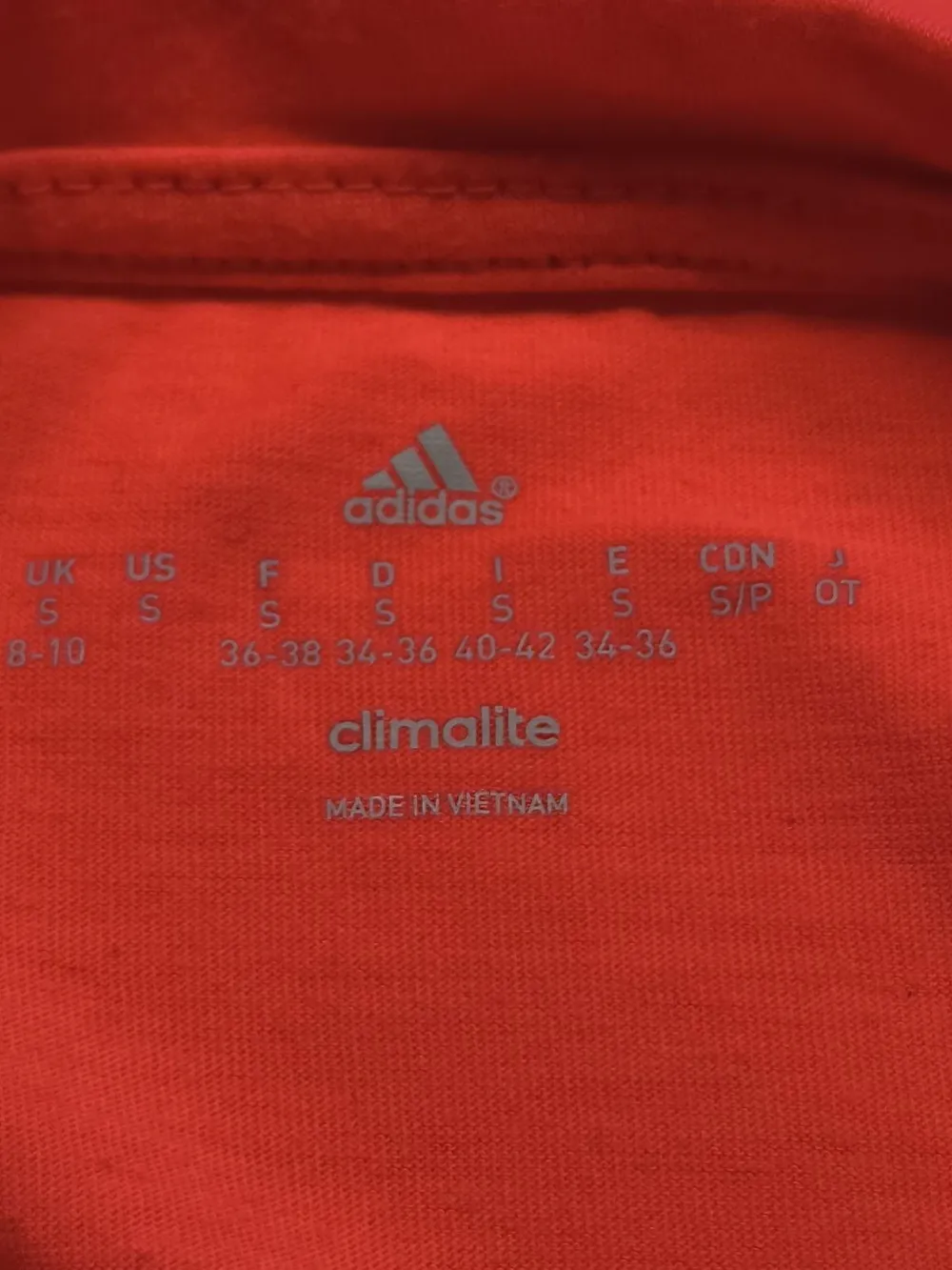 Tops>Adidas Tanktop Größe 36 rot