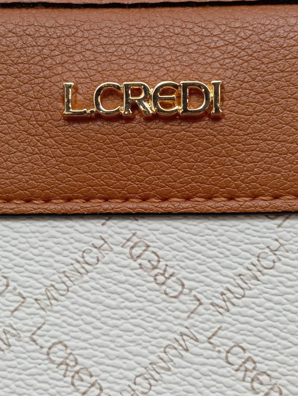 Tote-L.credi Discount