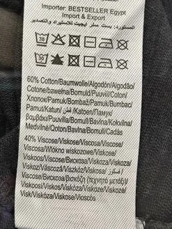 Tops><noscript><img width=