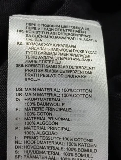 Shirts><noscript><img width=