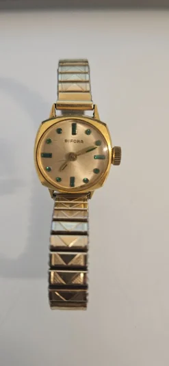 Uhren> Uhr goldfarben