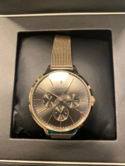 Uhren>Hugo Boss Uhr goldfarben