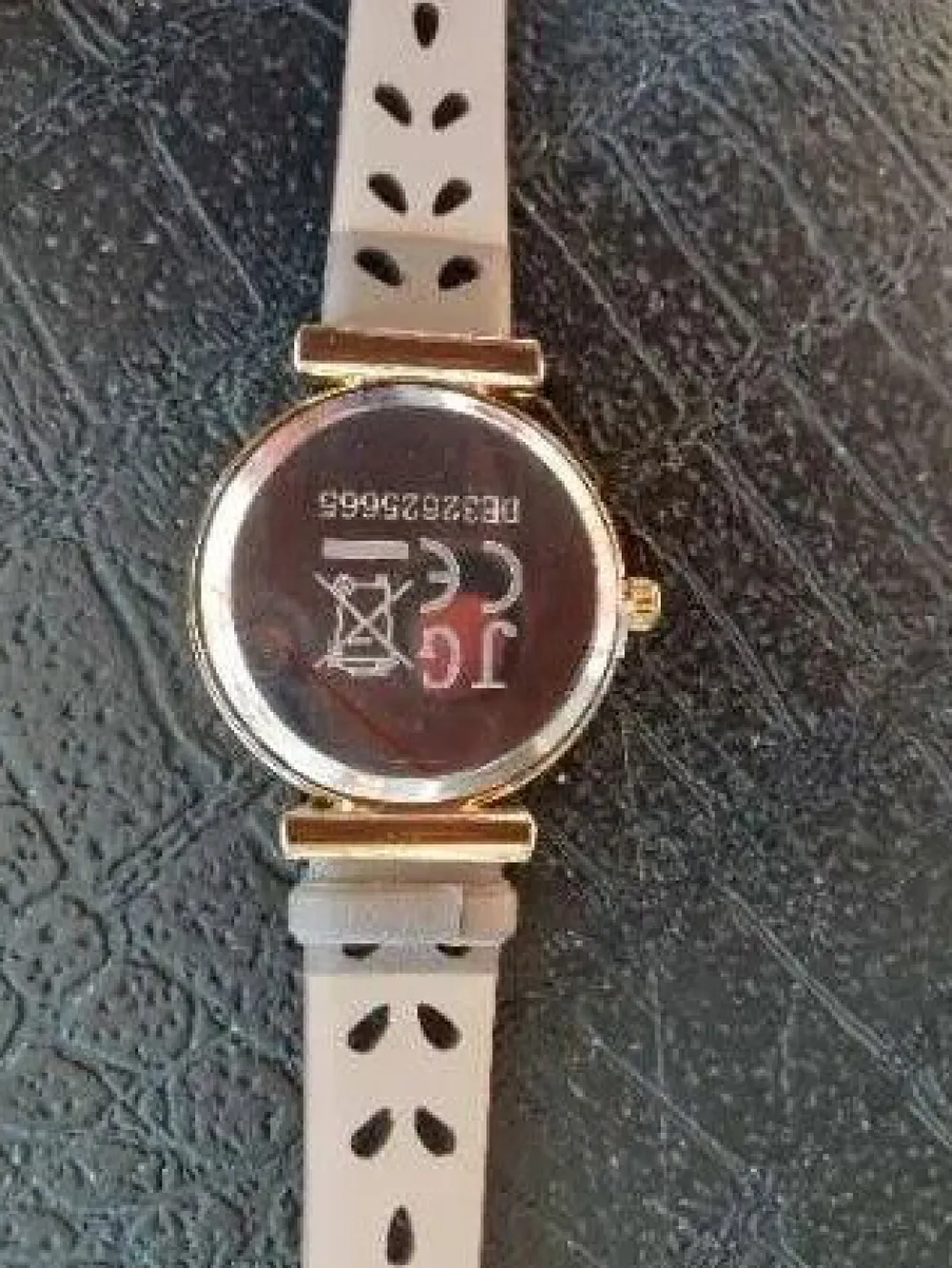 Uhren>ohne Marke Uhr braun