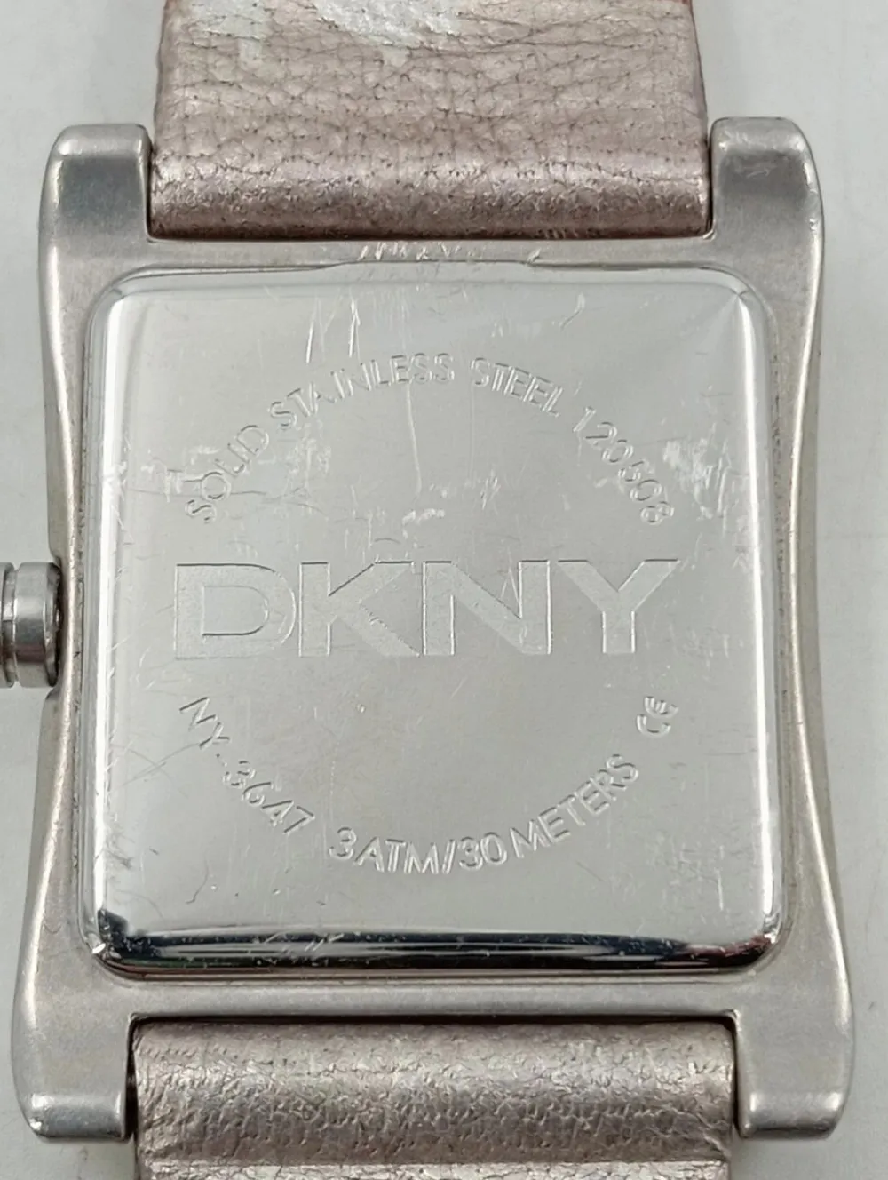Uhren>DKNY Uhr silberfarben