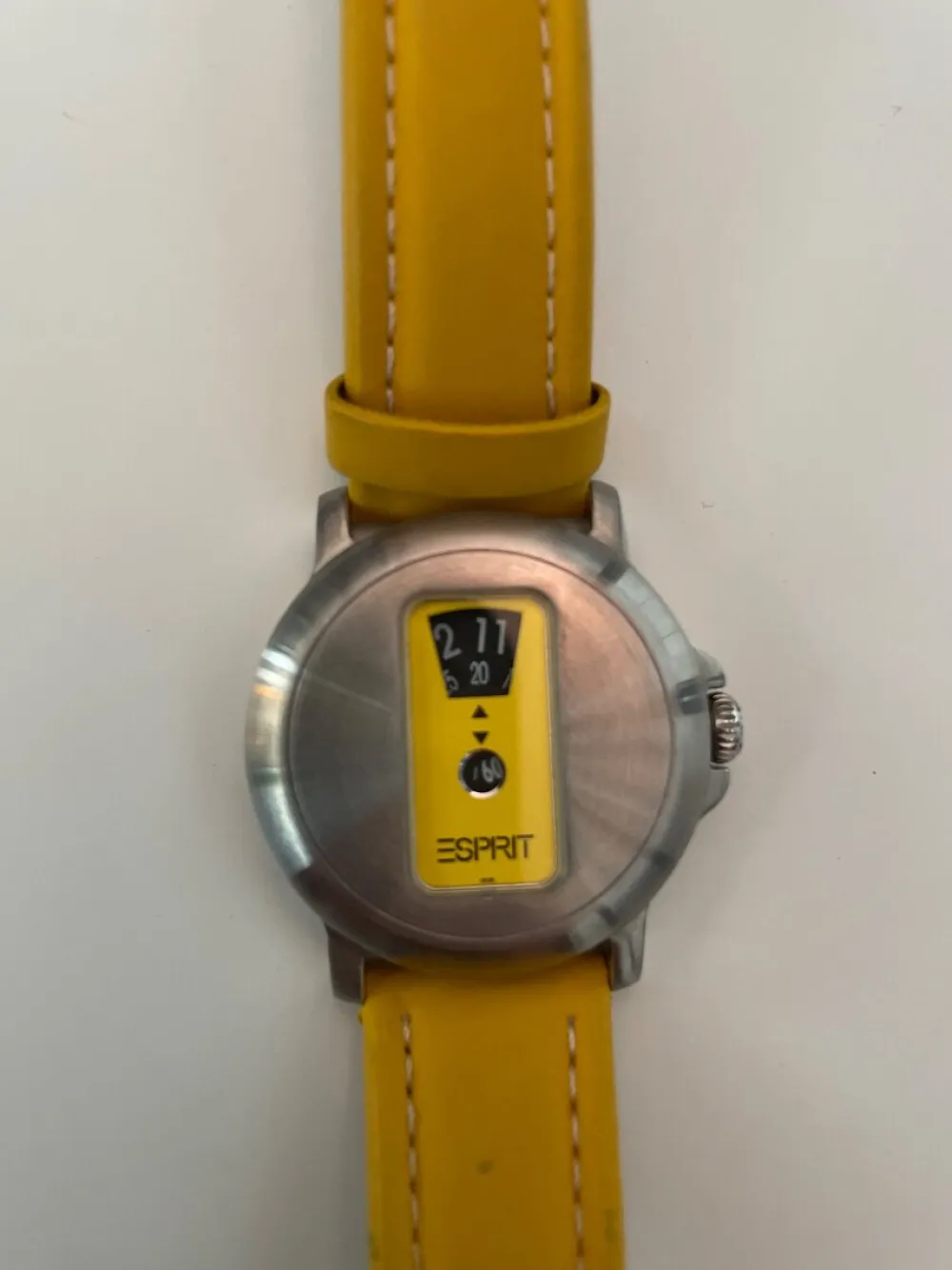 Uhren>Esprit Uhr gelb