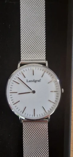 Uhren> Uhr silberfarben