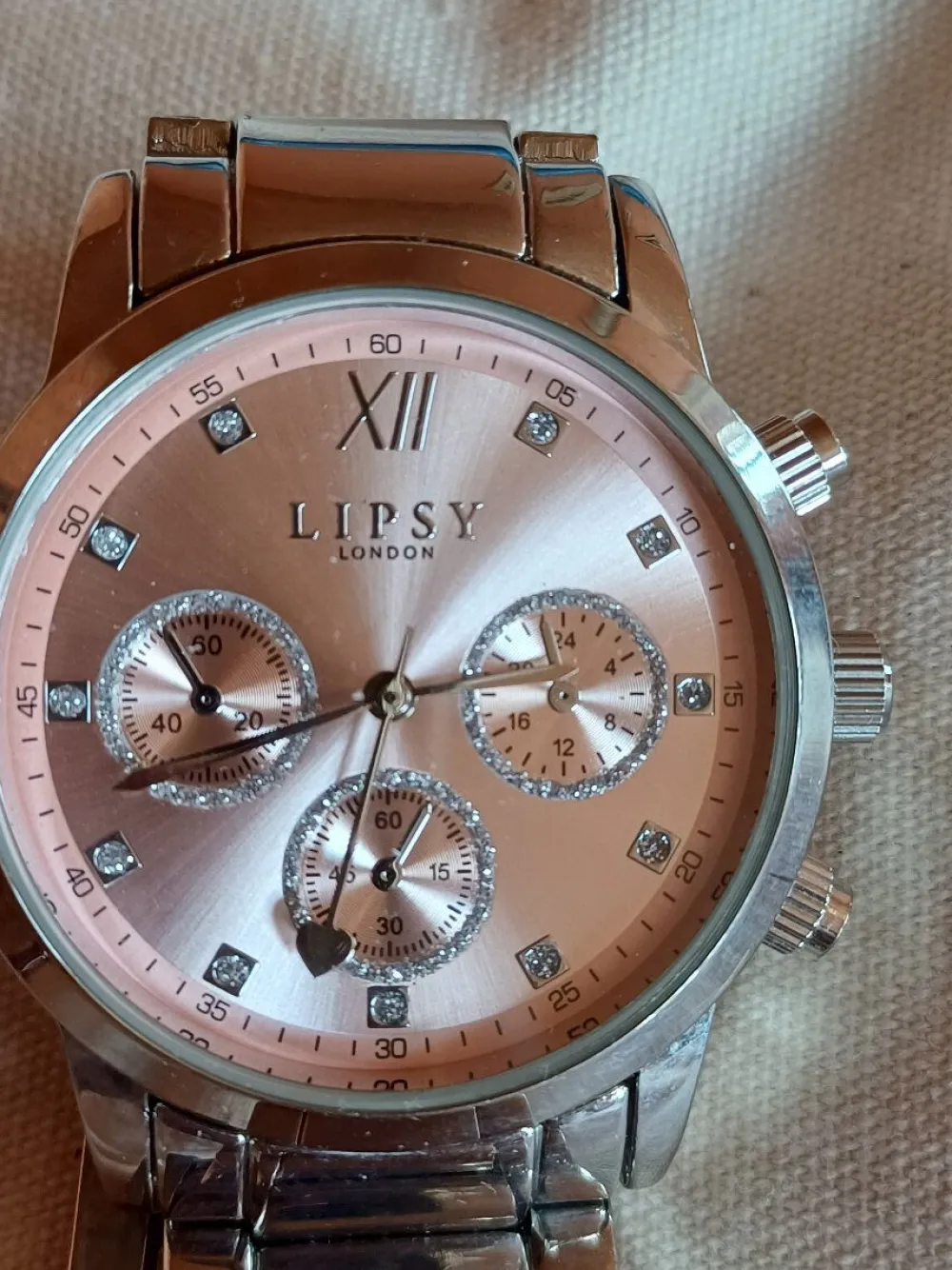 Uhren> Uhr silberfarben