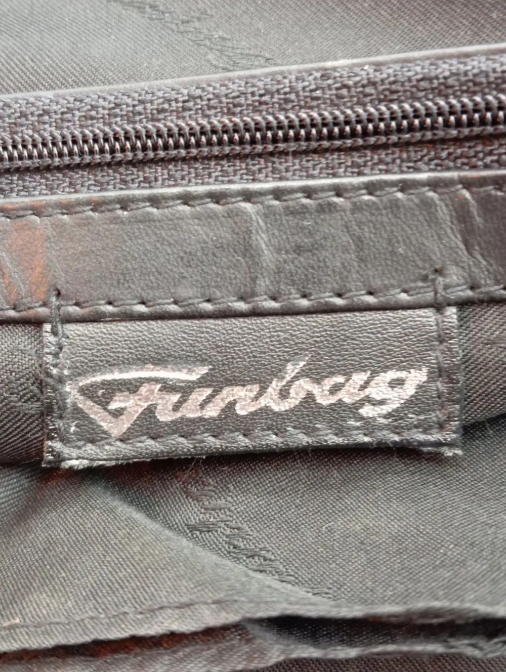 Umhängetaschen>Funbag Umhängetasche schwarz