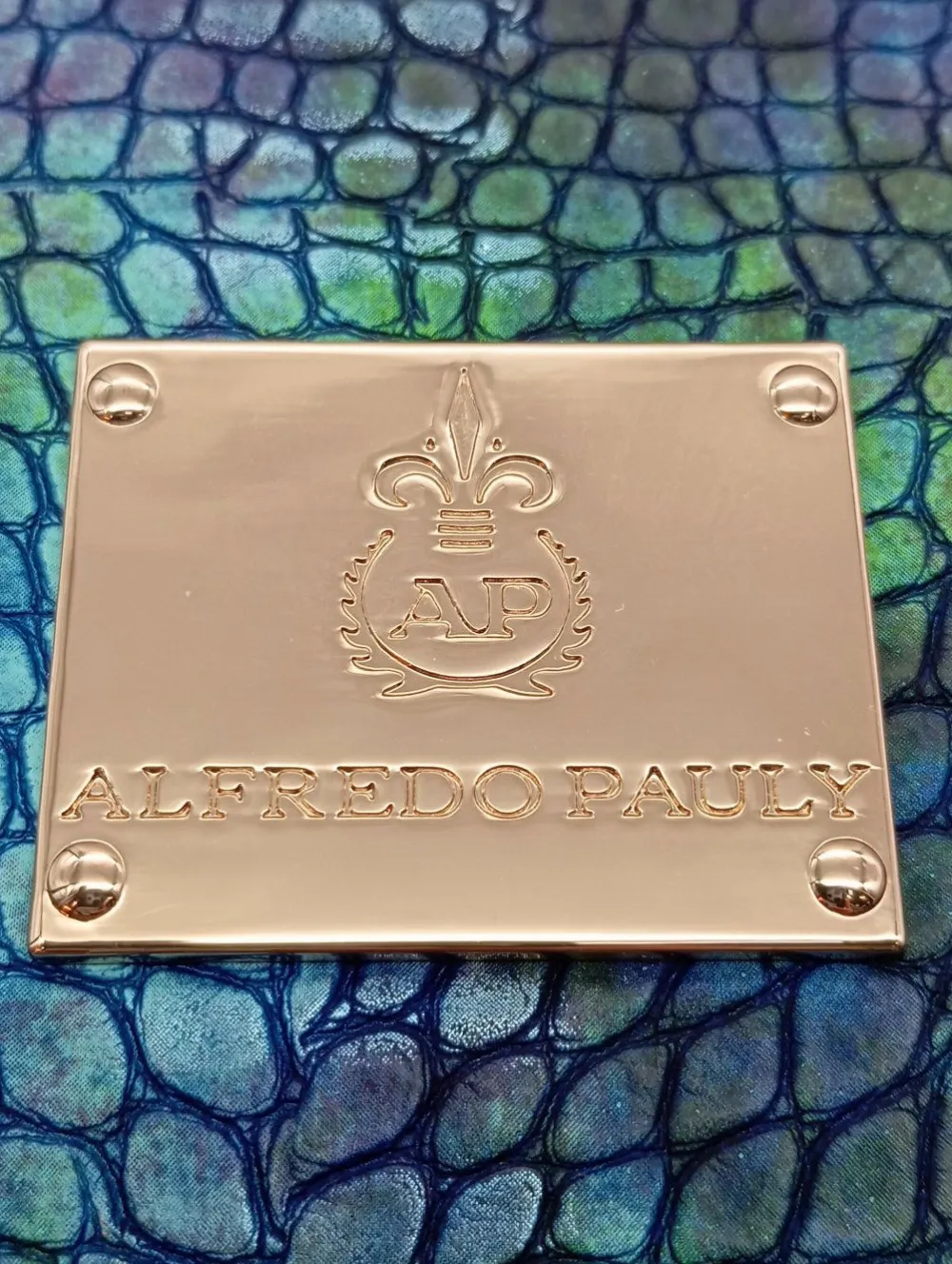 Umhängetasche-Alfredo Pauly Online