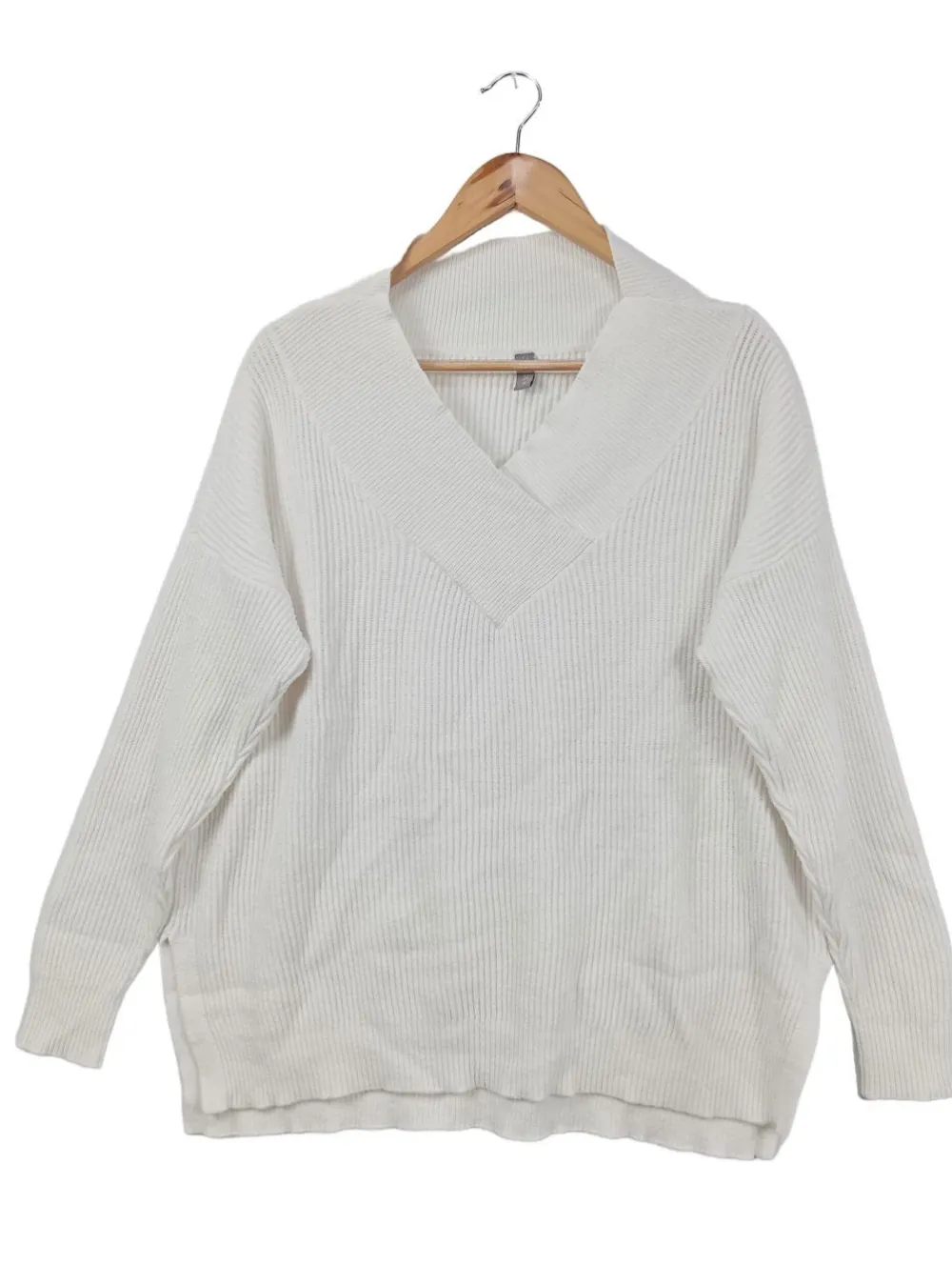 V-Ausschnitt-Pullover Größe 38-Culture Sale