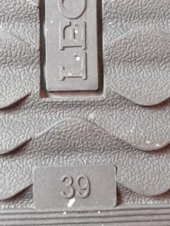 Stiefeletten><noscript><img width=